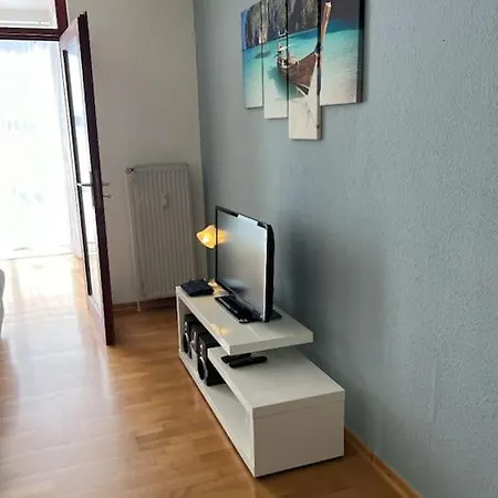 Very Nice, And Fully Furnished Бонн