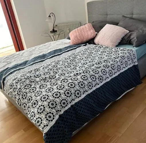 Very Nice, And Fully Furnished דירה *